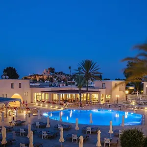 מלון Louis St. Elias & Waterpark, פרוטאראס