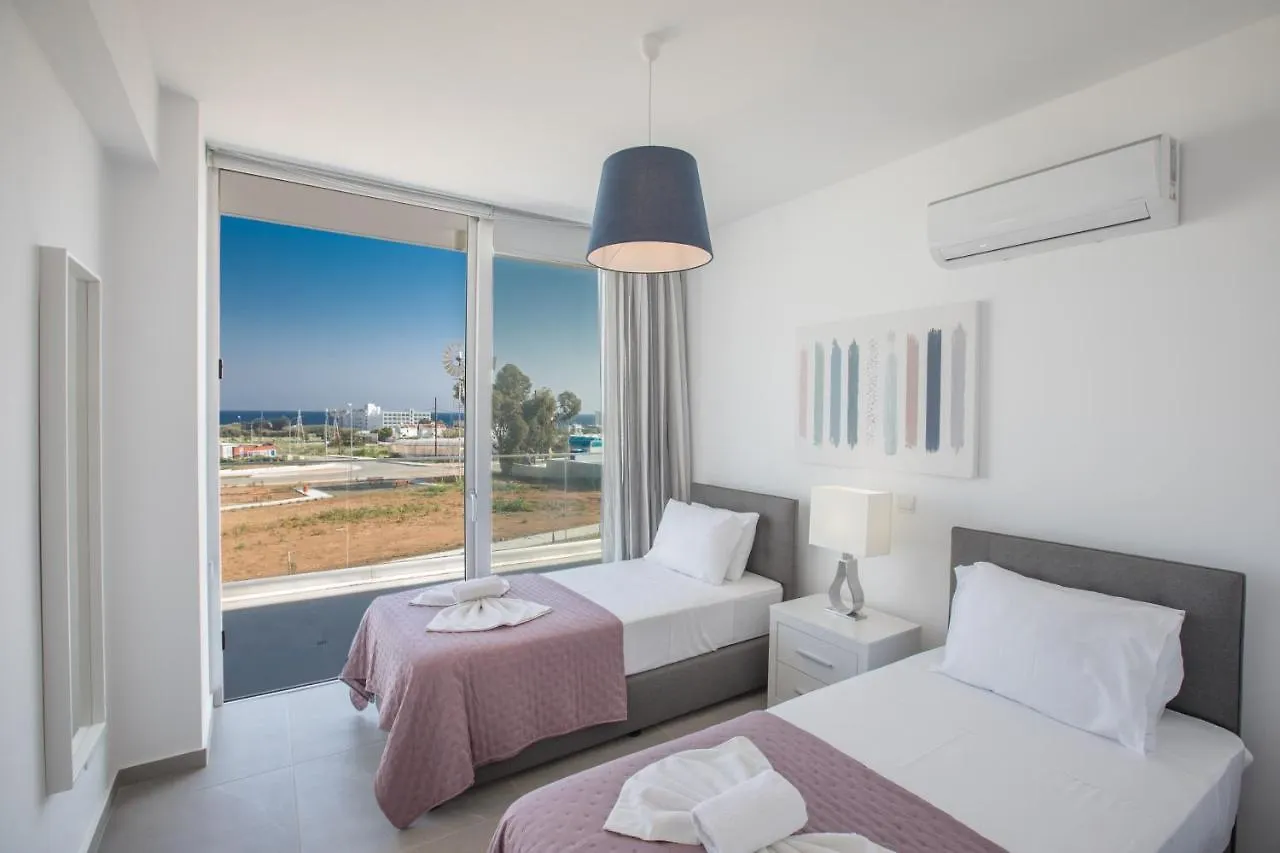 פרוטאראס Villa Naya